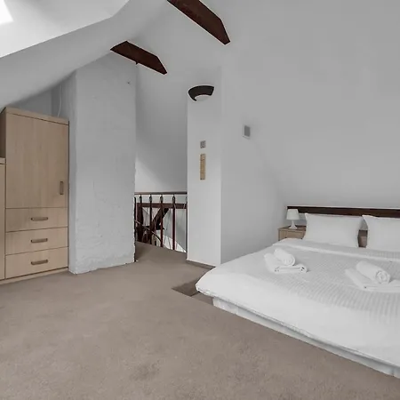 Apartment Rynek Nowego Miasta Two-level *